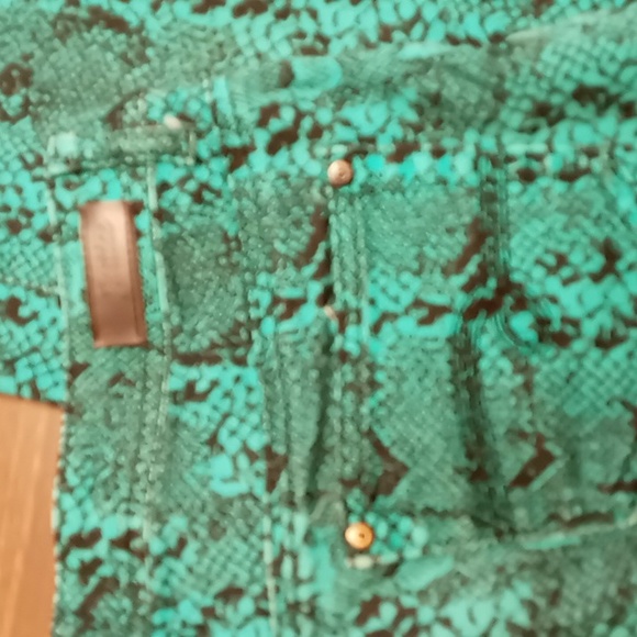 Justice Green "Snake Print" Jeans Size 16R Junior - Picture 5 of 5
